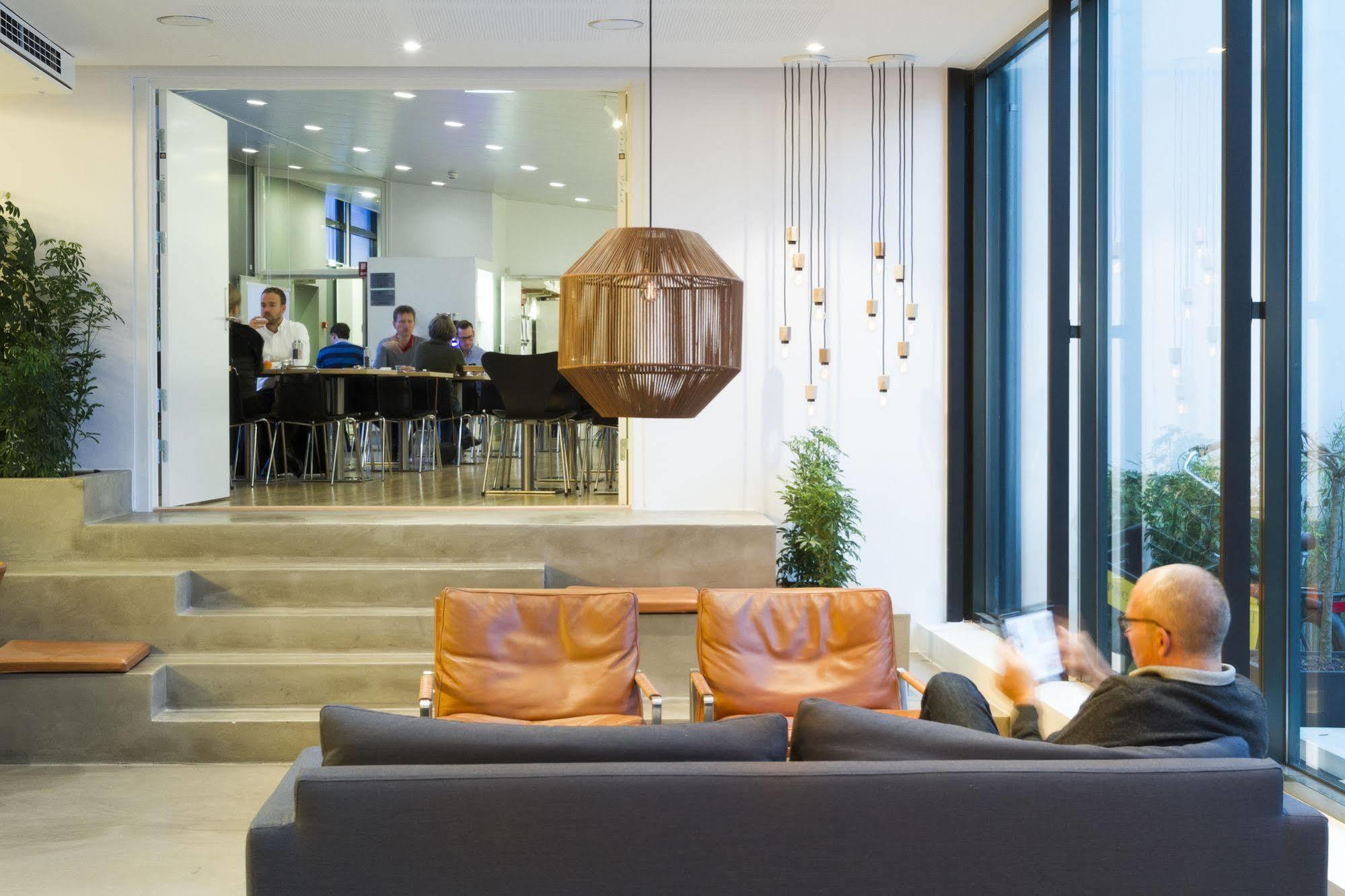 Hotel Oasia Aarhus City Екстериор снимка
